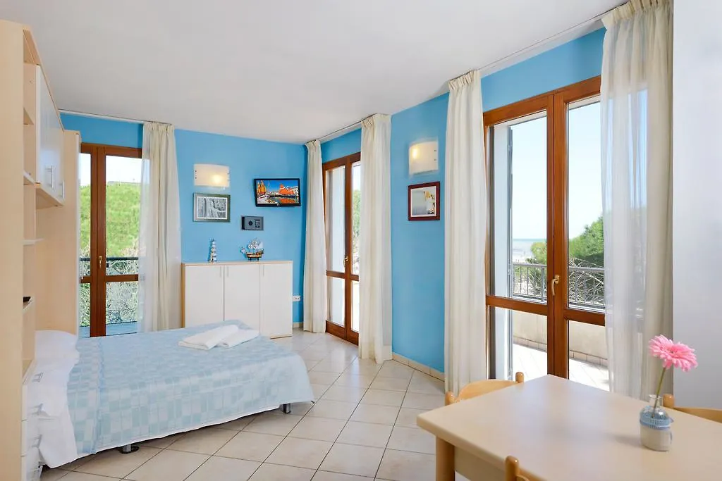 Residence Riva Blu Cesenatico 3*,